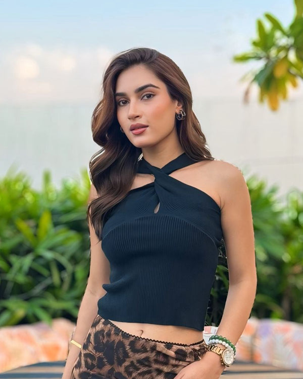 Ribbed Crossover Halter Top – Black